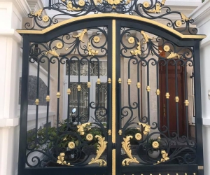 XU HƯỚNG CHỌN CỔNG SẮT MỸ THUẬT