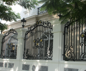 HÀNG RÀO SẮT - SỰ LỰA CHỌN HOÀN HẢO CHO NGÔI NHÀ BẠN