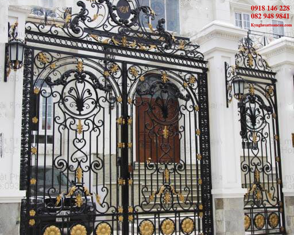 Cửa sắt mỹ thuật CCS025