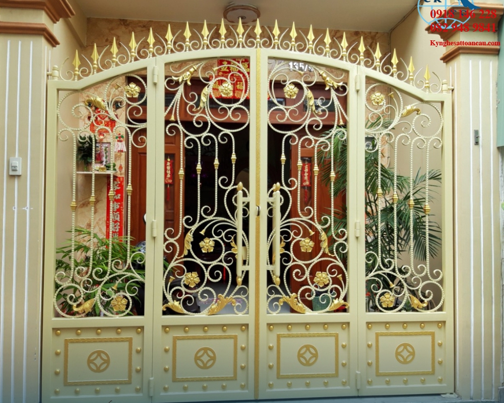 Cửa cổng sắt mỹ thuật CC S22