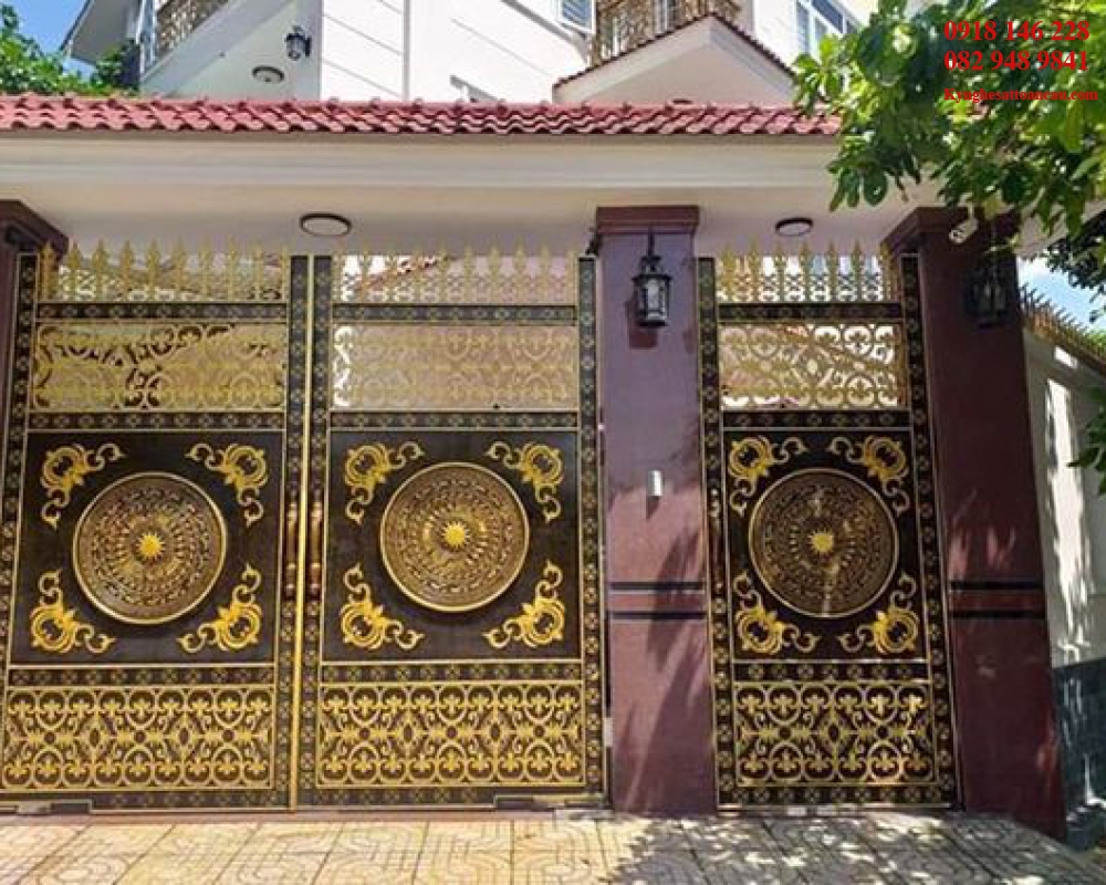 Cửa sắt mỹ thuật CNC V1
