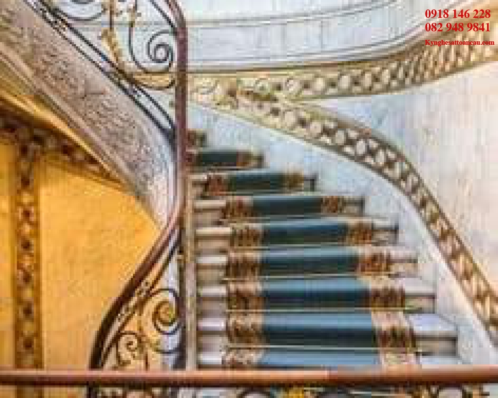 Cầu thang sắt mỹ thuật CT018