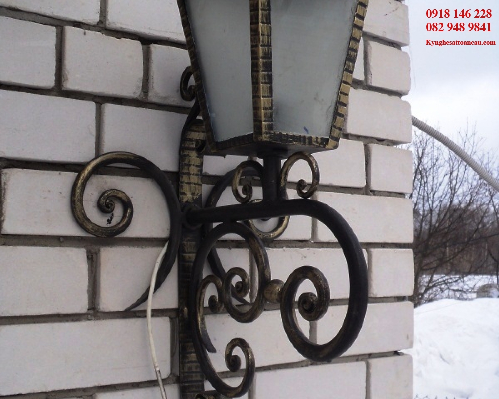 TRỤ ĐÈN MỸ THUẬT B3