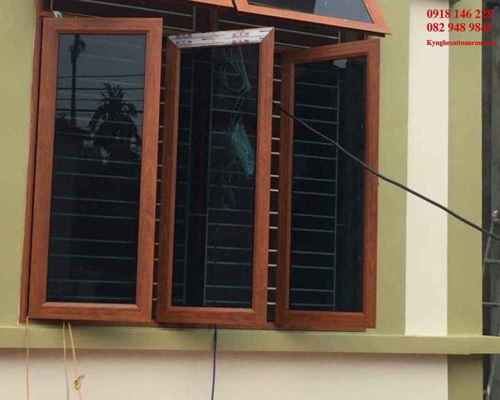 Cửa nhôm kính tổng hợp