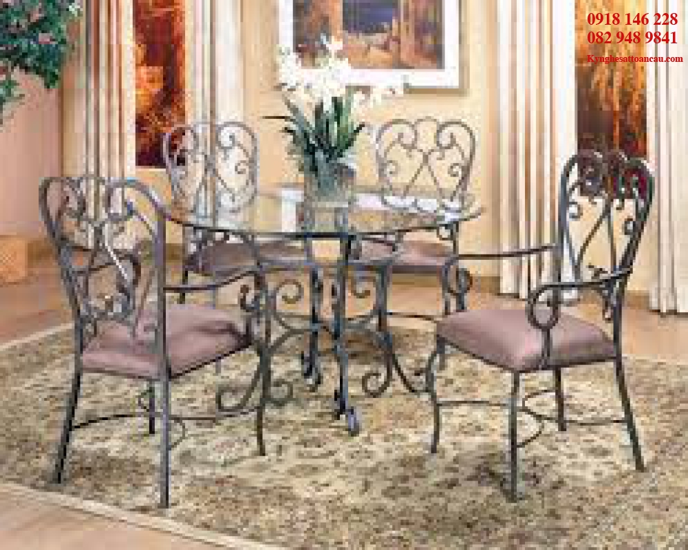 BÀN GHẾ SẮT MỸ NGHỆ ĐỘC ĐÁO