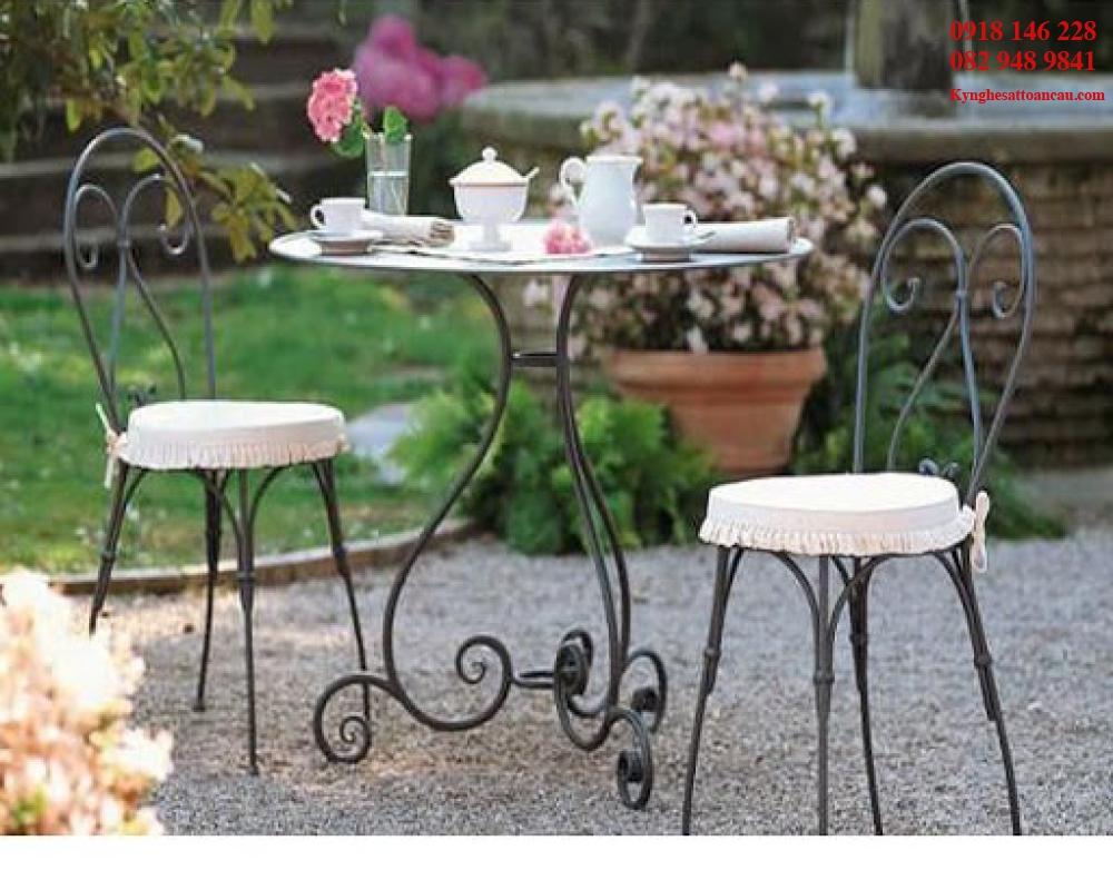 Bàn ghế sắt mỹ thuật BS32