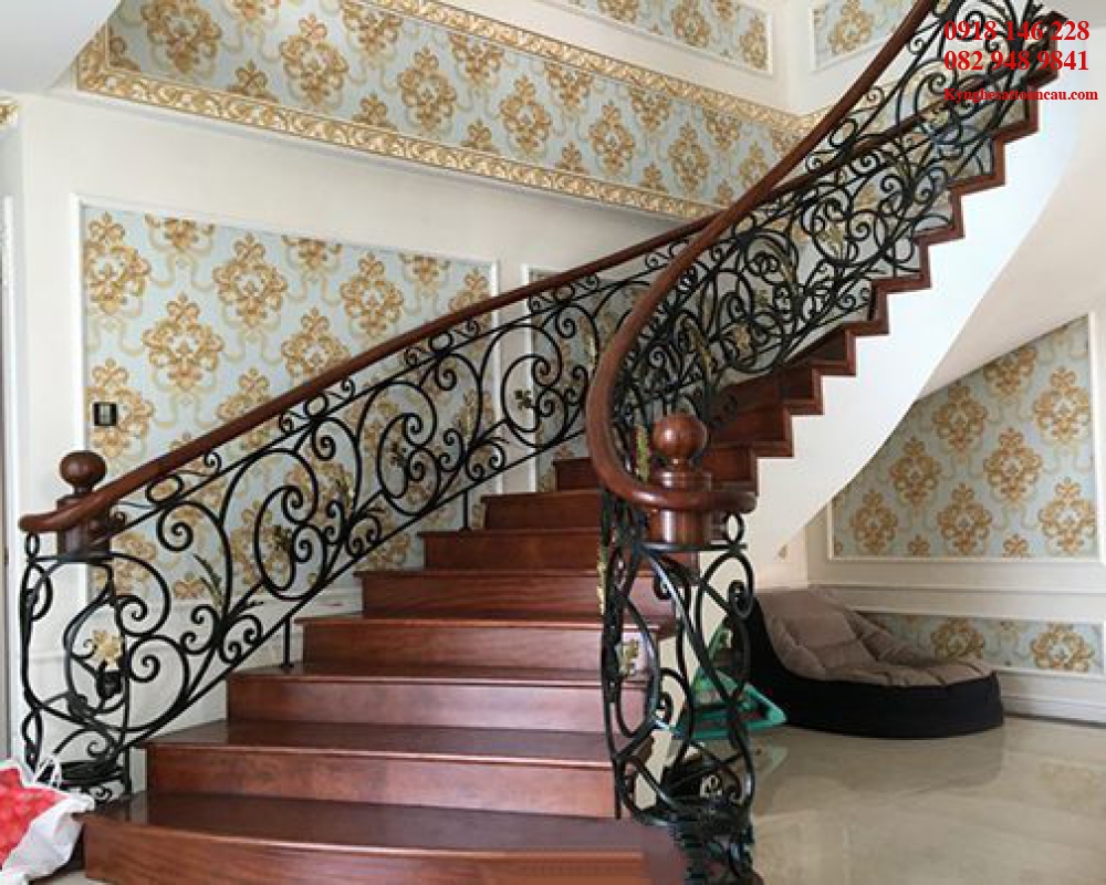 Cầu thang sắt mỹ thuật CT13