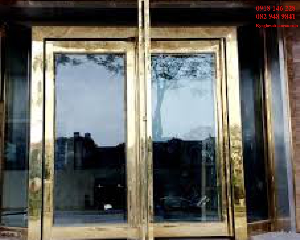  Cửa inox mạ vàng CC14