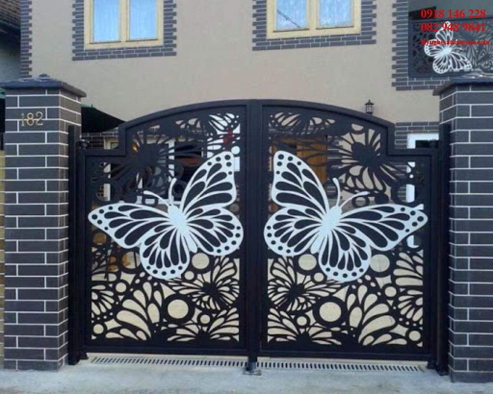 Cửa cổng sắt mỹ thuật CCS86