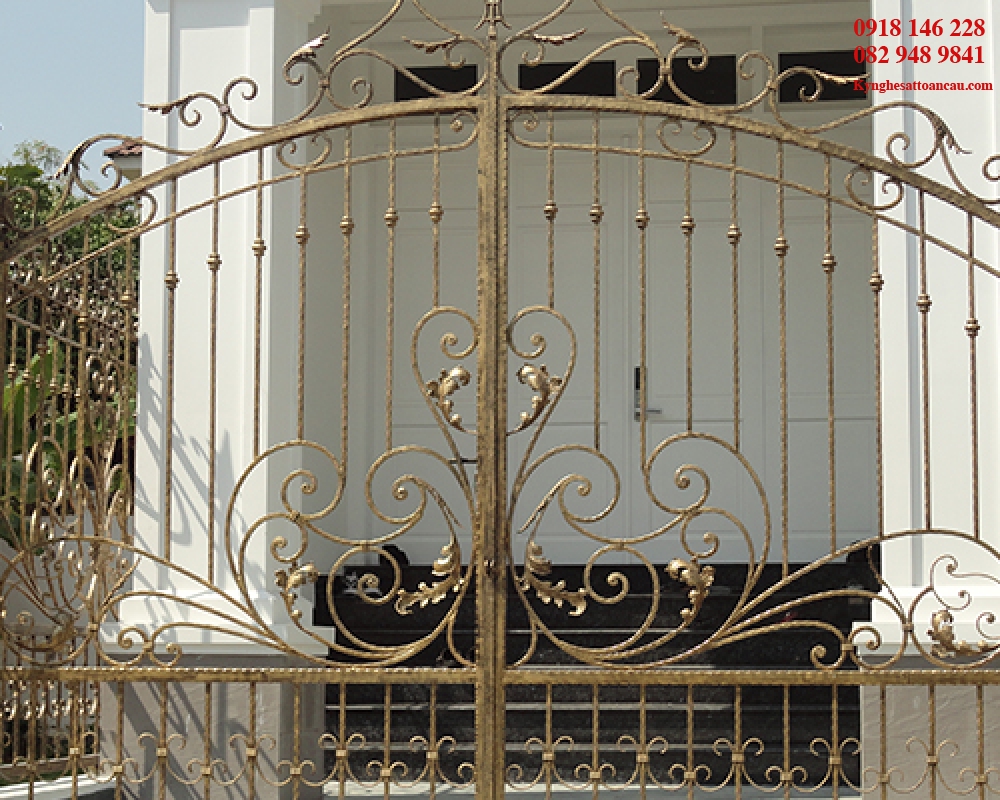 Cửa cổng sắt mỹ thuật CCS91