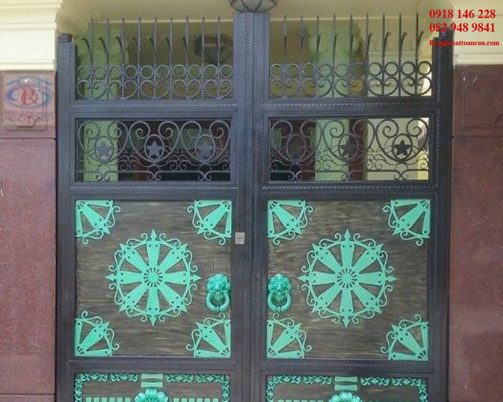 Cửa sắt mỹ thuật CCS029