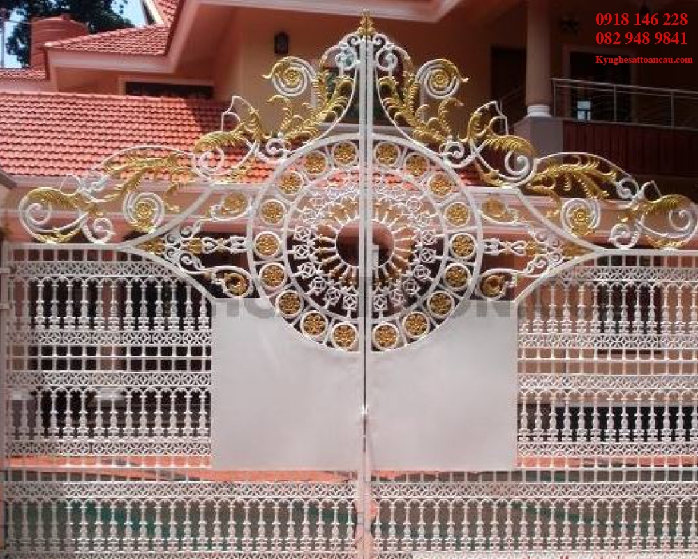Cửa sắt mỹ thuật CCS028