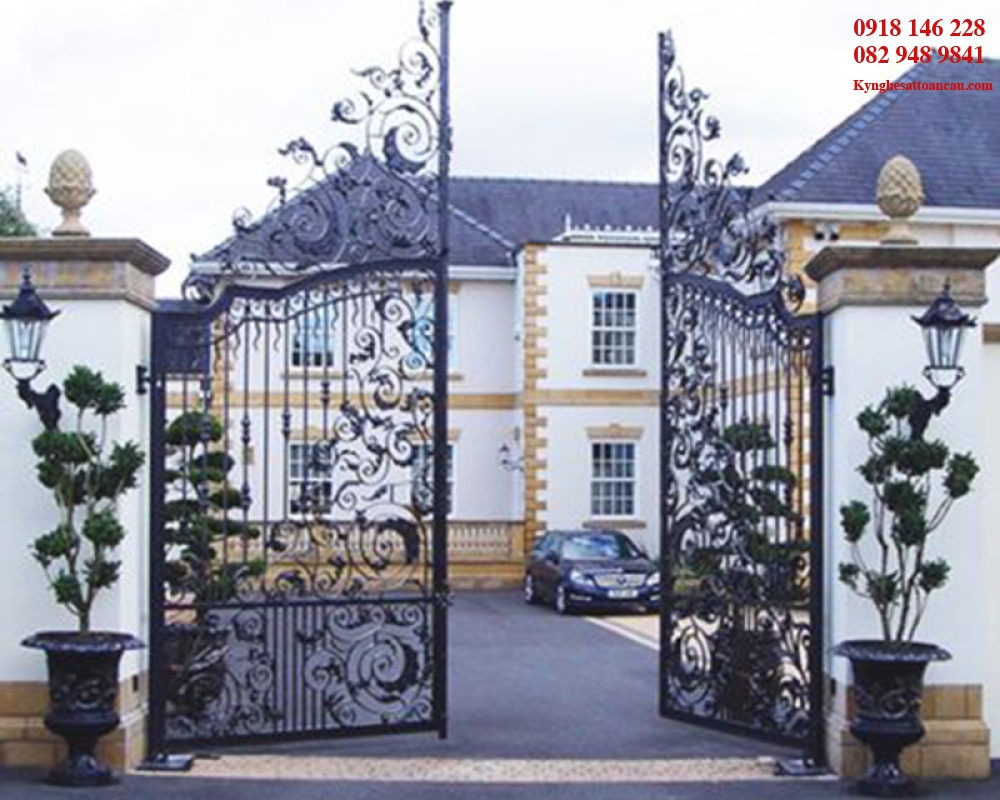Cửa cổng sắt mỹ thuật CCS96