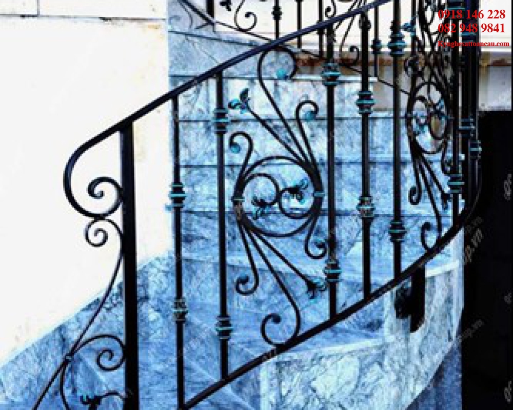 Cầu thang sắt mỹ thuật CT42