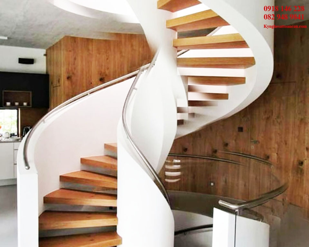 Cầu thang xoắn CTX32