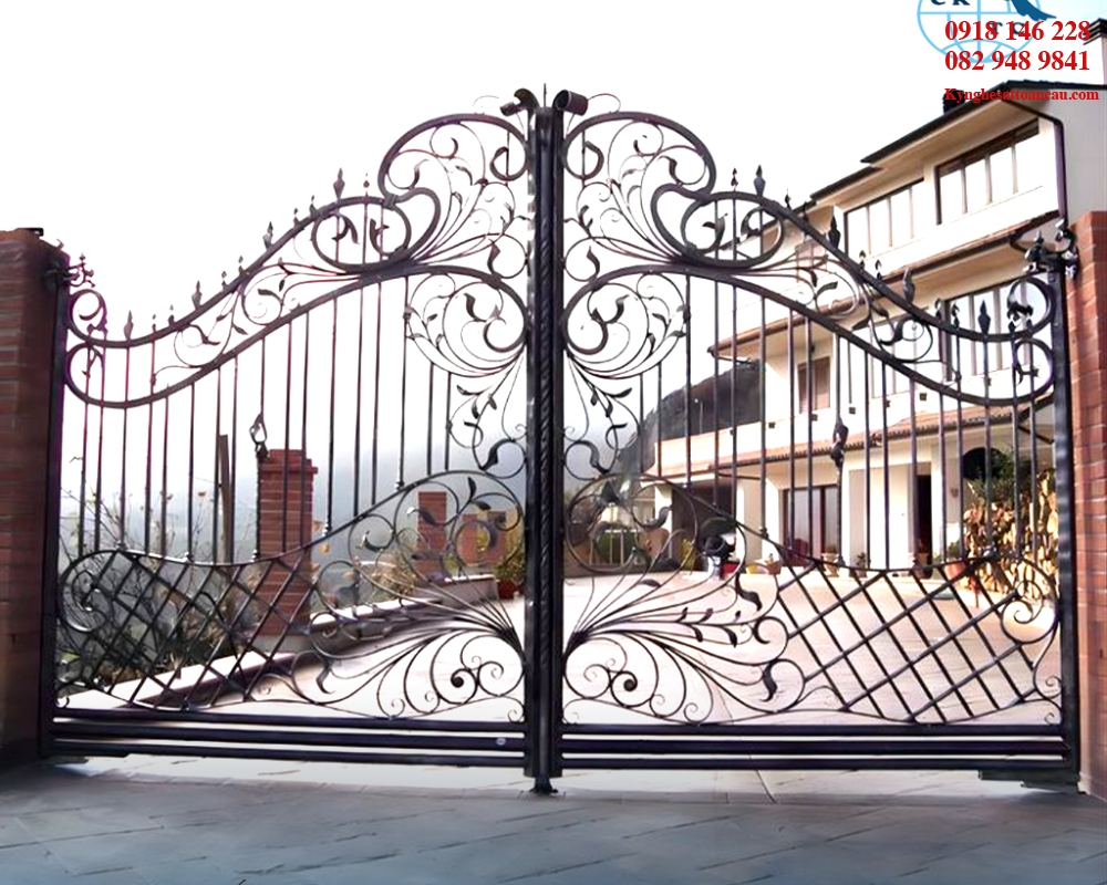 Cửa cổng sắt mỹ thuật CCS106