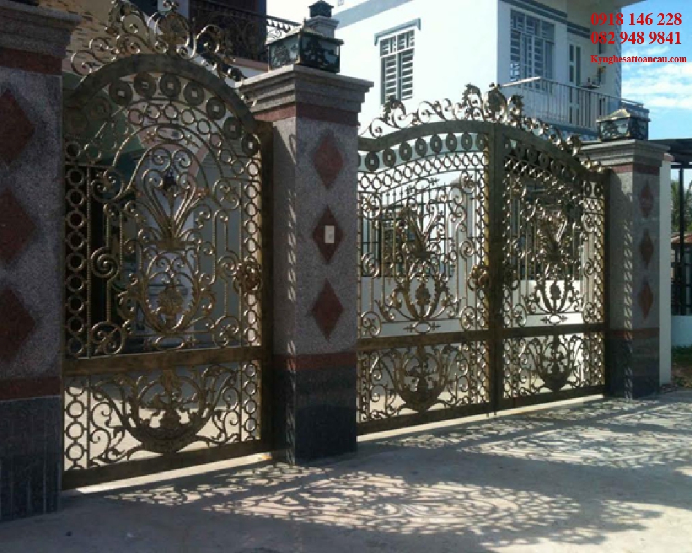 Cửa cổng mỹ thuật CCS04