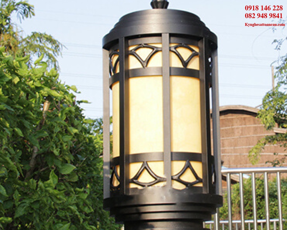 TRỤ ĐÈN MỸ THUẬT B10