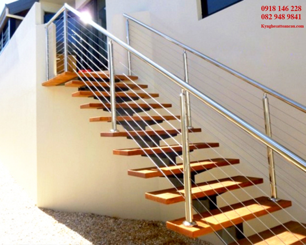 Cầu thang inox CTI14