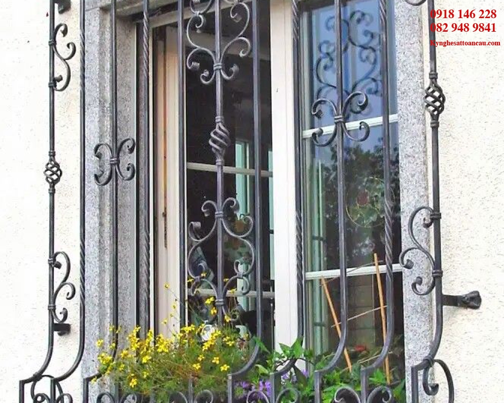 KHUNG BẢO VỆ CỬA SỔ B11