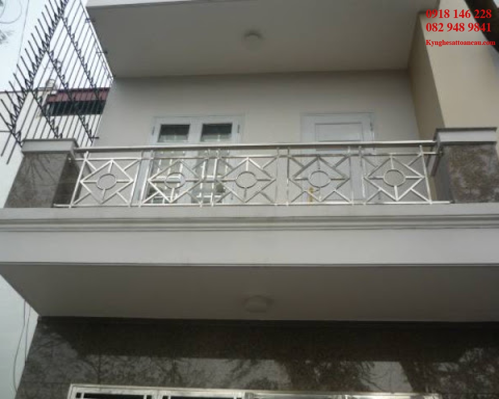 Lan can inox cao cấp Q8