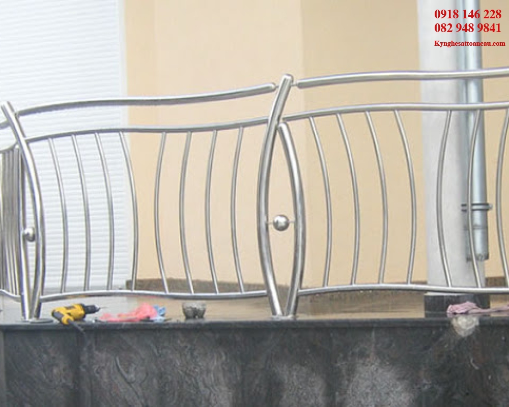 Lan can inox cao cấp Q24