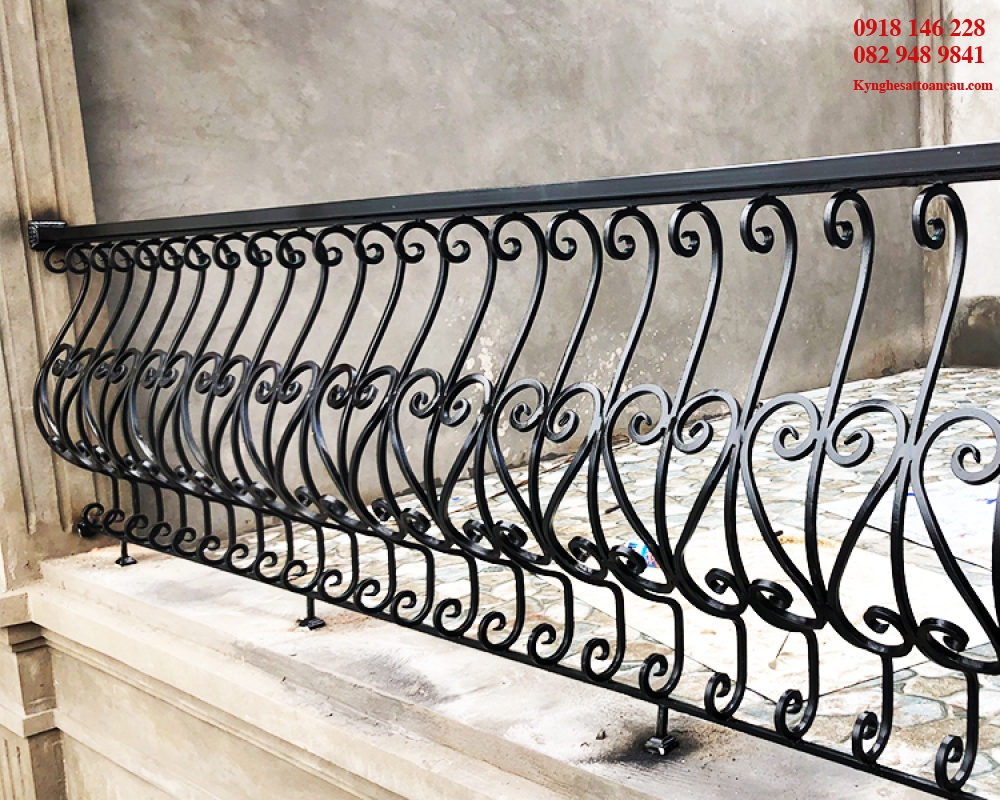 Cầu thang sắt mỹ thuật CTS10