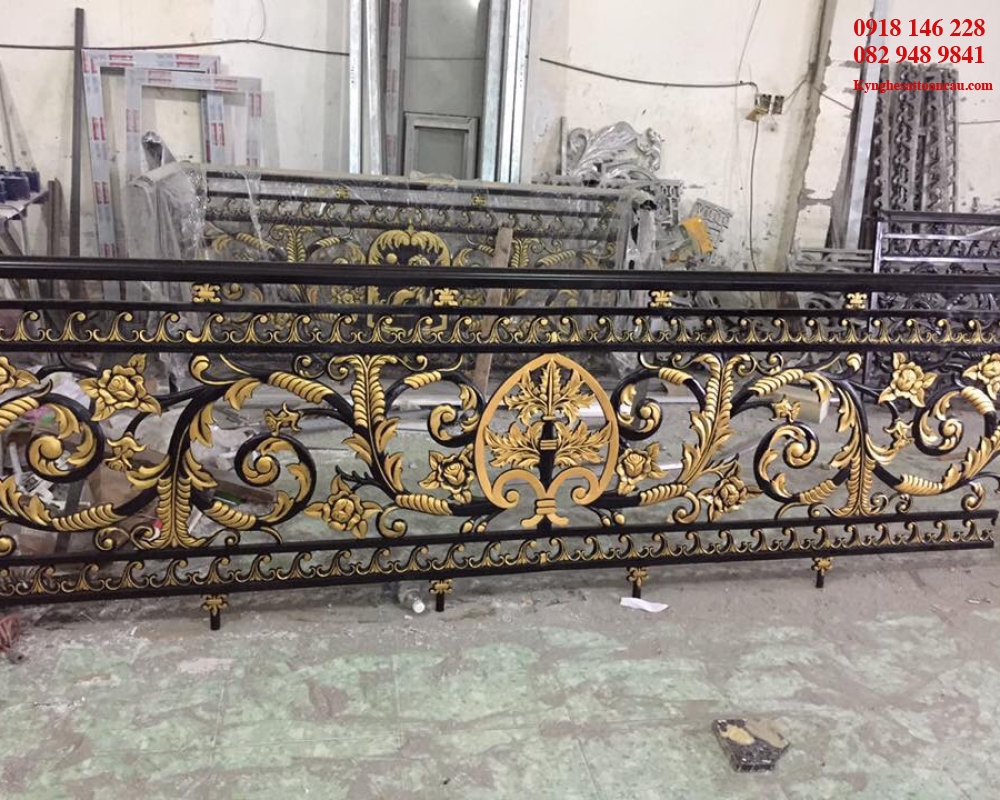Lan can cầu thang sắt mỹ thuật LCP8