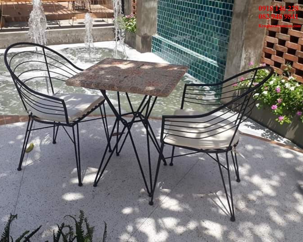 BÀN GHẾ SẮT MỸ THUẬT 41A