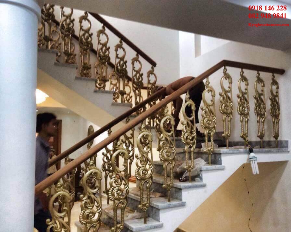 Cầu thang nhôm đúc CTN40