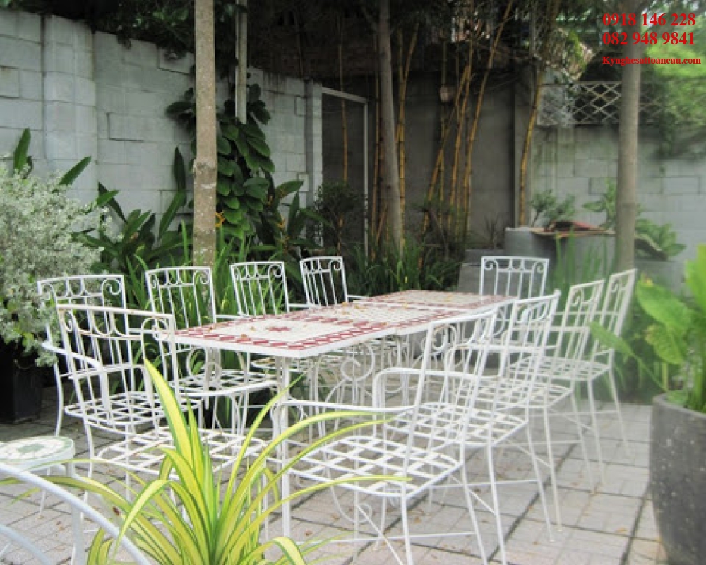 BÀN GHẾ SẮT MỸ THUẬT GS18