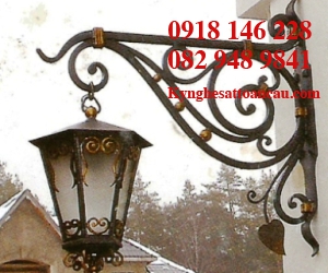 TRỤ ĐÈN MỸ THUẬT B2