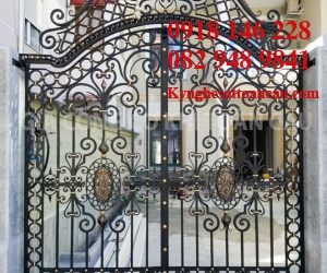 Cửa cổng sắt mỹ thuật CC S28