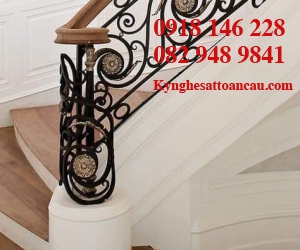 Cầu thang sắt mỹ thuật CT019