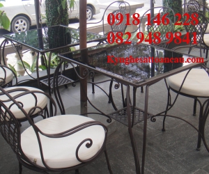 BÀN GHẾ SẮT MỸ THUẬT BS7