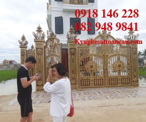 Cửa nhôm đúc đẹp C26