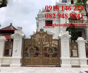 Cửa nhôm đúc đẹp C42