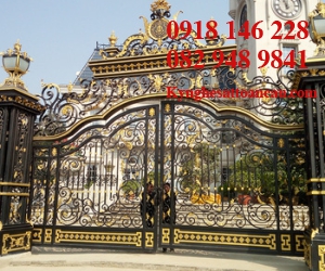 Cửa nhôm đúc đẹp C55