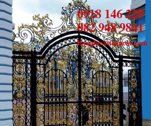 Cửa nhôm đúc đẹp C46