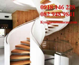 Cầu thang xoắn CTX32