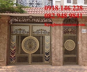 Cửa cổng nhôm đúc CN12