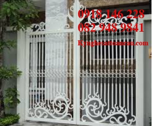 Cửa cổng sắt mỹ thuật CCS10