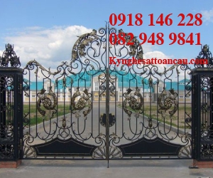 Cửa cổng sắt mỹ thuật CCS99