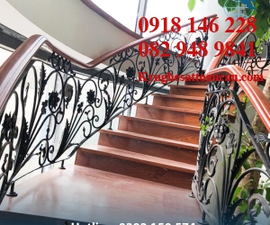 Cầu thang sắt mỹ thuật CTS05