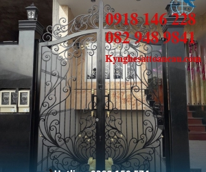 Cửa cổng sắt mỹ thuật CCS121