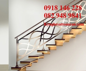 Cầu thang inox CTI06