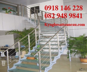 Cầu thang inox CTI11
