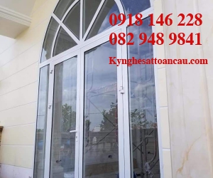 Cửa nhôm kính Q4