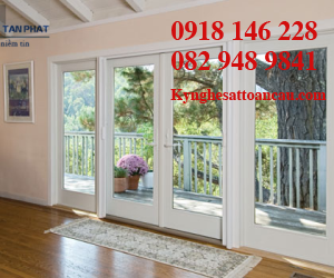 Cửa nhôm kính D2