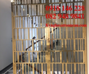 Vách ngăn inox xi mạ VNI24